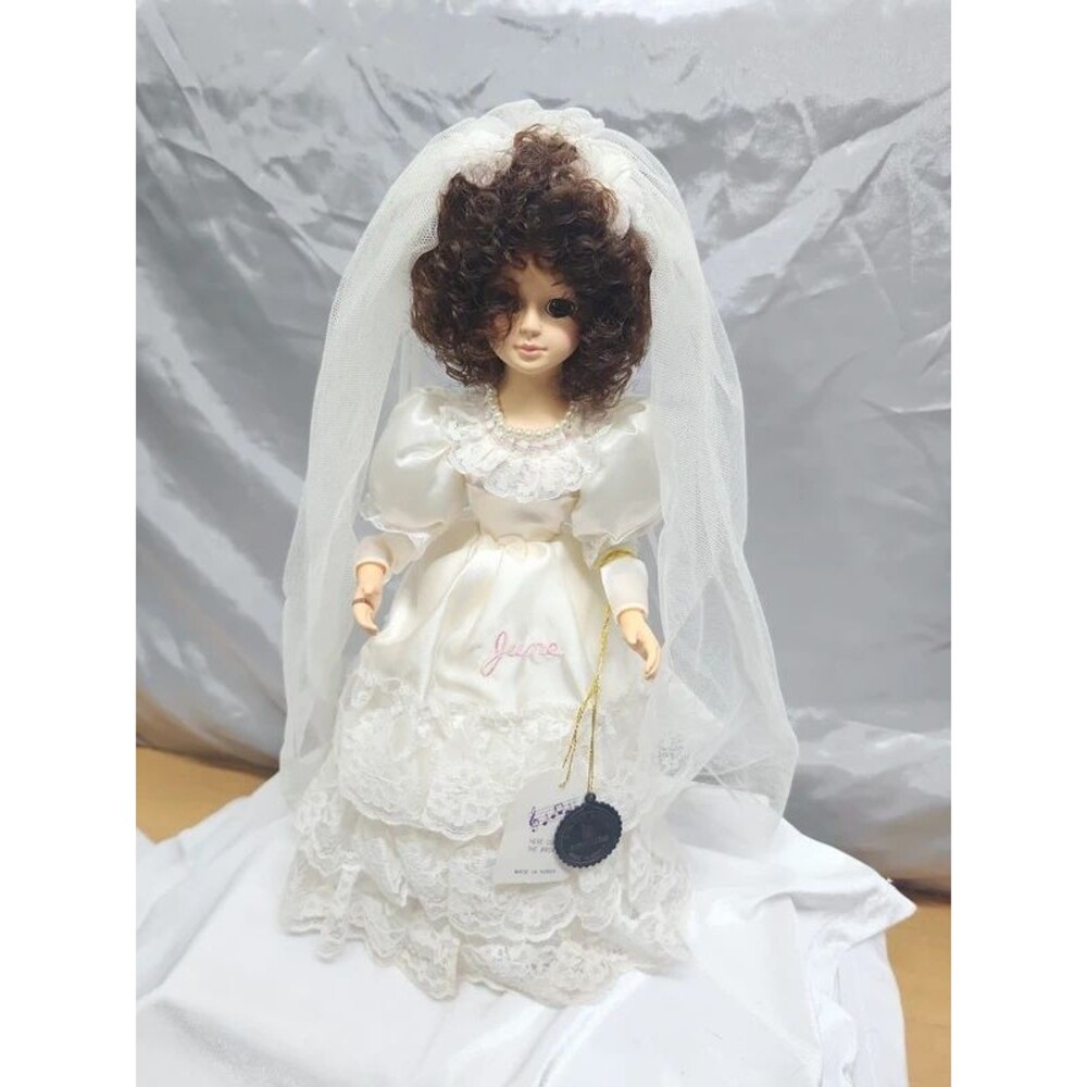 Brinn June wedding musical calendar doll